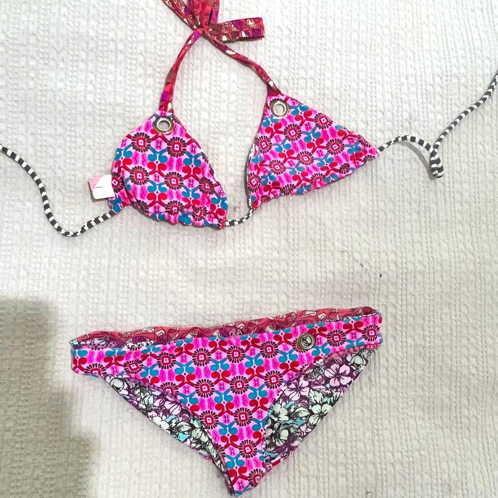 MAAJI reversible bikini
